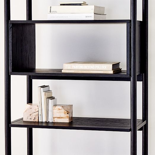 Jordi Bookshelf (32