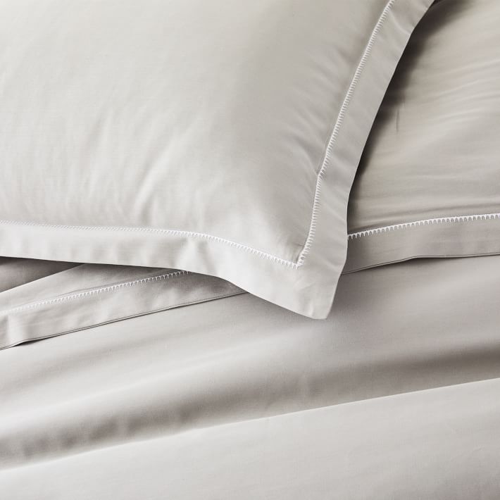 400ThreadCount Organic Sateen Embroidered Duvet Cover & Shams West Elm
