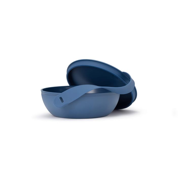 https://assets.weimgs.com/weimgs/rk/images/wcm/products/202328/0028/wp-porter-durable-plastic-travel-bowl-set-of-2-o.jpg