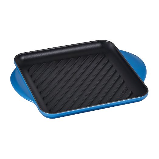 https://assets.weimgs.com/weimgs/rk/images/wcm/products/202331/0025/le-creuset-signature-square-skillet-grill-c.jpg