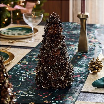 Glittered Pinecones {DIY Holiday Decor}