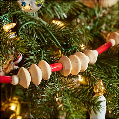 Wood Large Bead Christmas Garland - Round Jumbo Beads on This Natural Wood  Garland. Use for Rustic, Natural, Scandinavian, Country, or Farmhouse