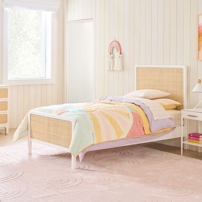 Kids white hotsell wooden bed