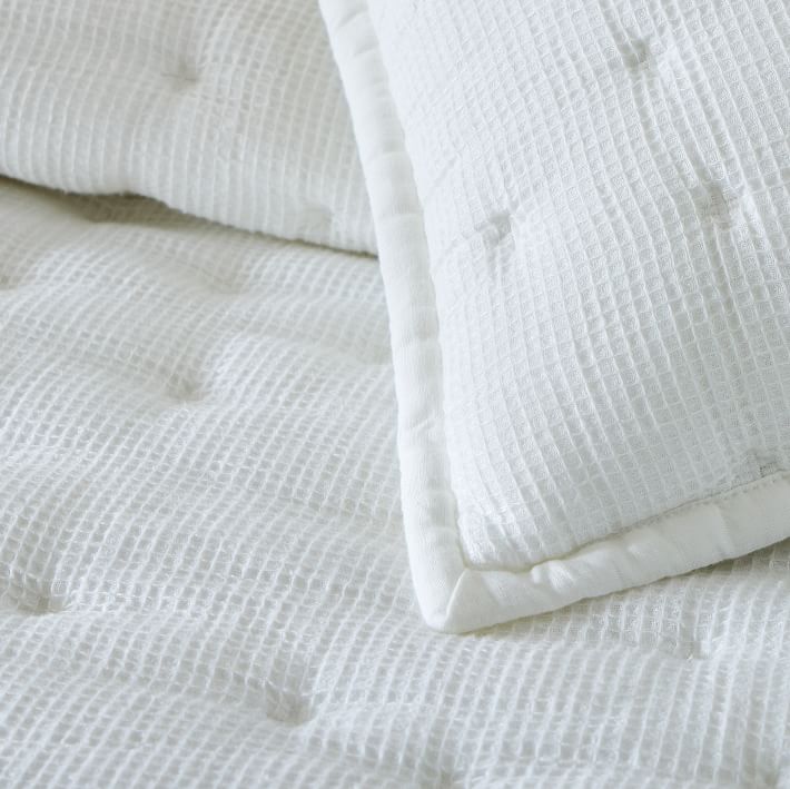 https://assets.weimgs.com/weimgs/rk/images/wcm/products/202338/0089/european-flax-linen-waffle-quilt-shams-o.jpg