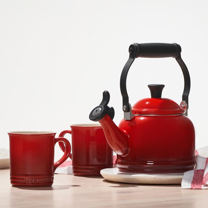 https://assets.weimgs.com/weimgs/rk/images/wcm/products/202338/0099/le-creuset-kettle-mug-set-o.jpg