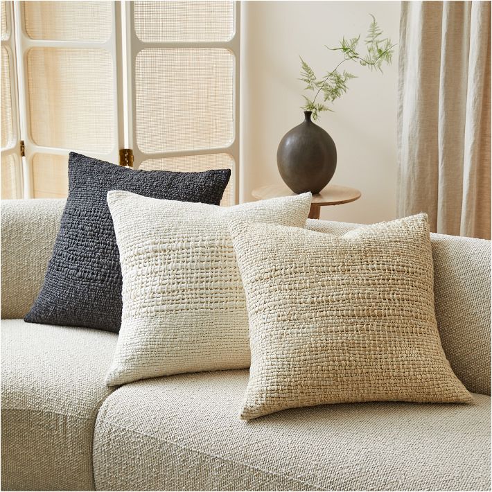 The Secret to Perfect Throw Pillows - The Honeycomb Home