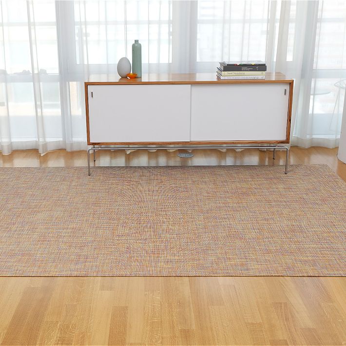 https://assets.weimgs.com/weimgs/rk/images/wcm/products/202340/0176/chilewich-easy-care-mini-basketweave-woven-rug-o.jpg