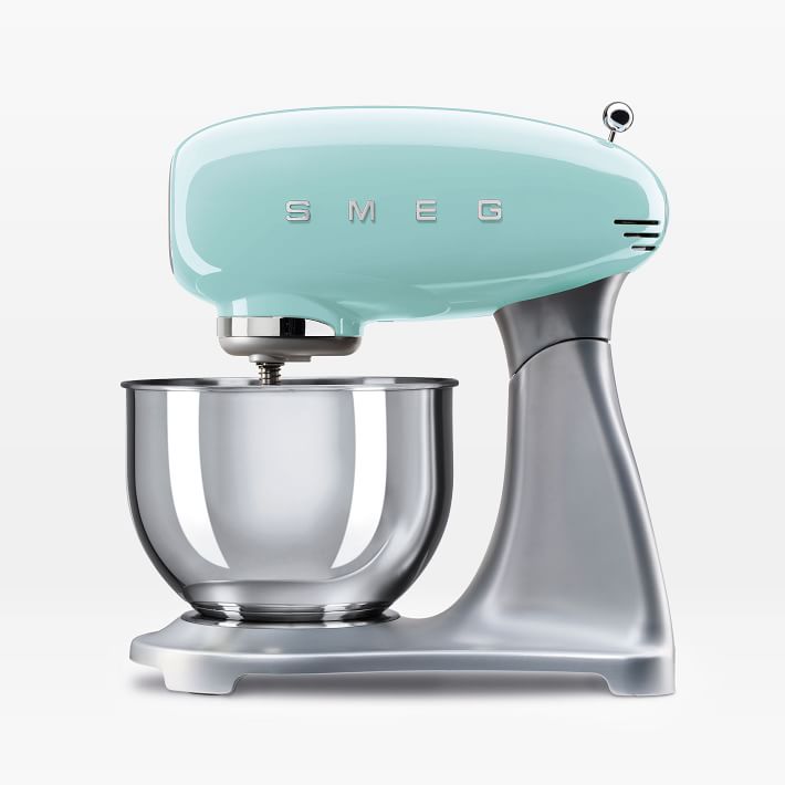 https://assets.weimgs.com/weimgs/rk/images/wcm/products/202342/0055/smeg-5-qt-stand-mixer-o.jpg