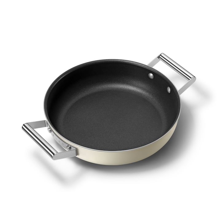 SMEG 4 Qt. Nonstick Deep Pan with Lid | Cream