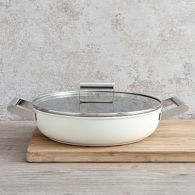 https://assets.weimgs.com/weimgs/rk/images/wcm/products/202343/0099/smeg-nonstick-deep-pan-4-qt-q.jpg