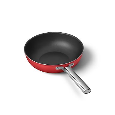 https://assets.weimgs.com/weimgs/rk/images/wcm/products/202344/0007/smeg-nonstick-wok-2-q.jpg