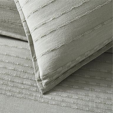 https://assets.weimgs.com/weimgs/rk/images/wcm/products/202346/0001/reese-linen-cotton-duvet-cover-shams-5-q.jpg