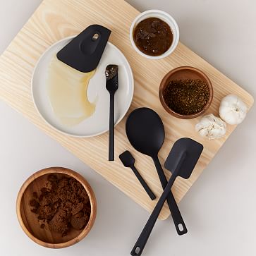 https://assets.weimgs.com/weimgs/rk/images/wcm/products/202347/0013/muji-silicone-kitchen-utensils-m.jpg