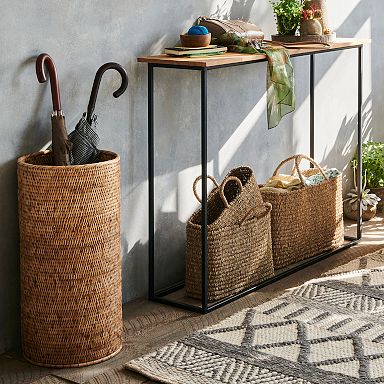 Entryway baskets store