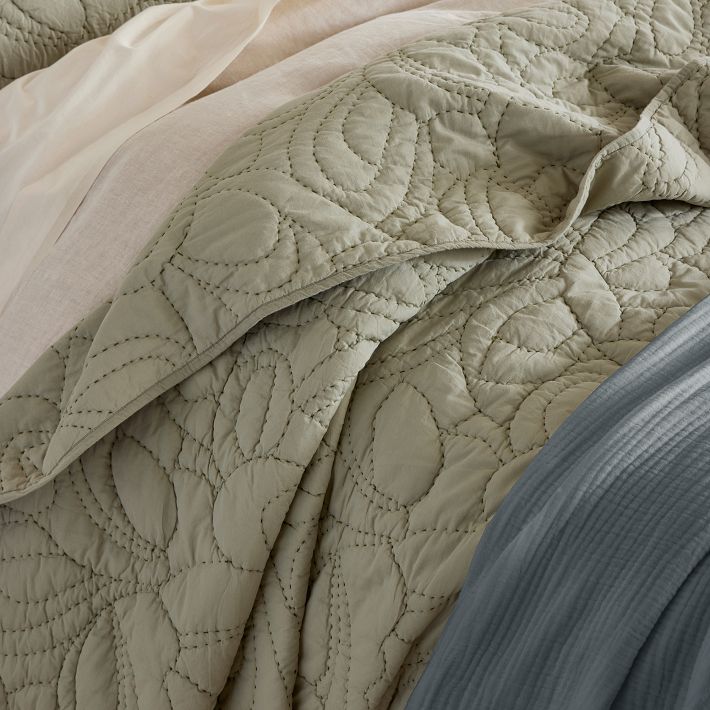 Airy Cotton Voile Bloom Quilt & Shams