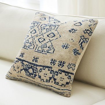 https://assets.weimgs.com/weimgs/rk/images/wcm/products/202350/0008/hana-rug-pillow-cover-m.jpg