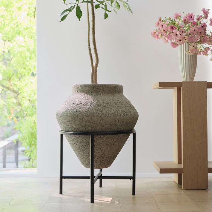 https://assets.weimgs.com/weimgs/rk/images/wcm/products/202350/0018/geometric-urn-planter-w-stand-o.jpg