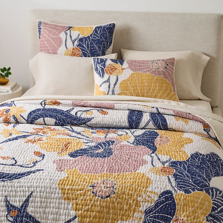 Althea quilt, elegant botanical floral quilt, 100% cotton pre-washed,  pre-shrunk, machine washable.