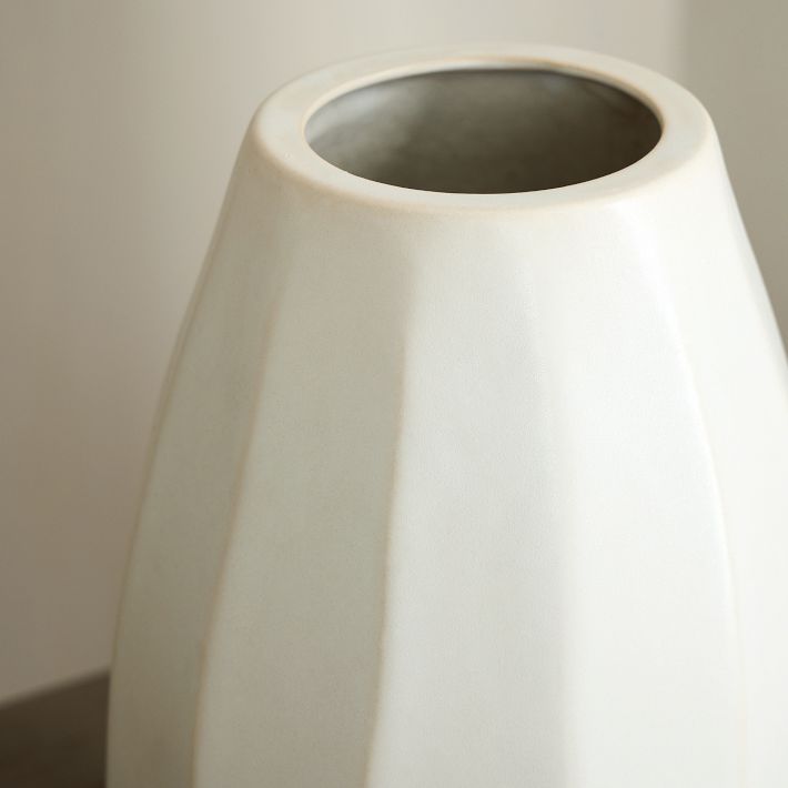 Reactive Glaze White Ceramic Vases