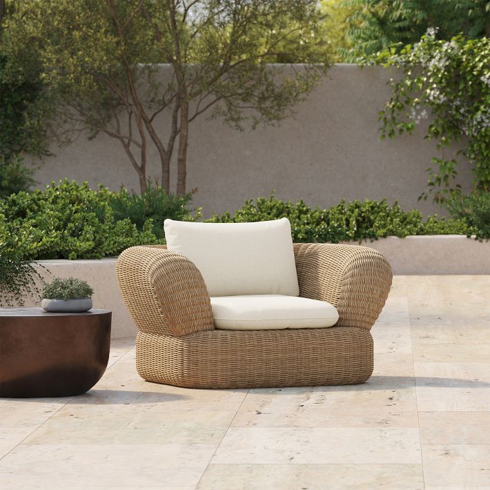 Toluca Outdoor Lounge Chair