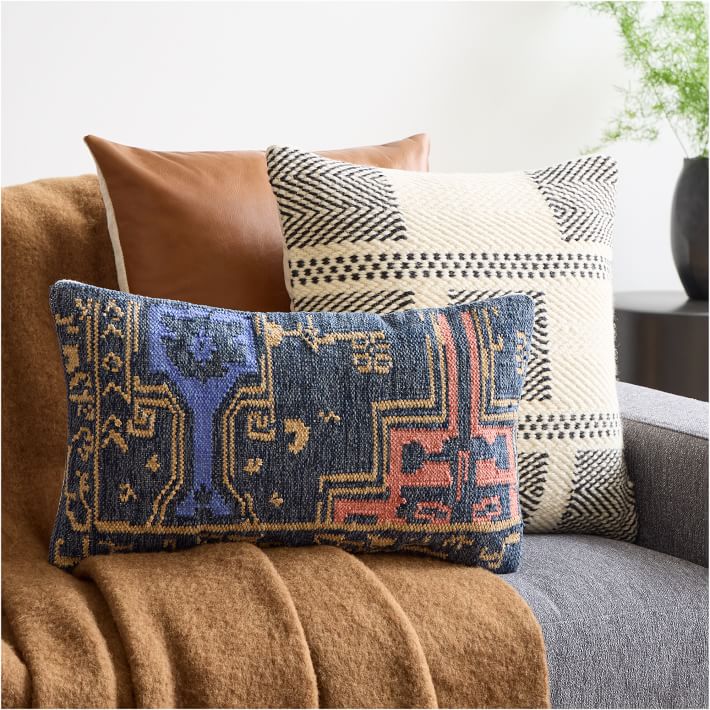 Pillow Cover, Decorative Pillow, Turkish Rug Pillow, Couch Pillow