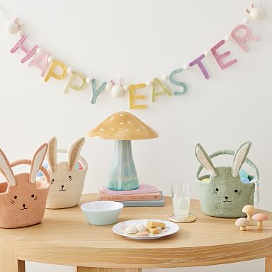 https://assets.weimgs.com/weimgs/rk/images/wcm/products/202351/0050/easter-tabletop-gift-set-q.jpg