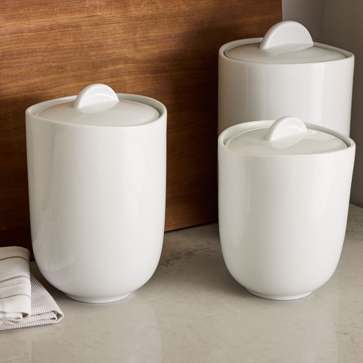 WILLIAMS-SONOMA Pantry Essentials White Medium Canister w/Lid