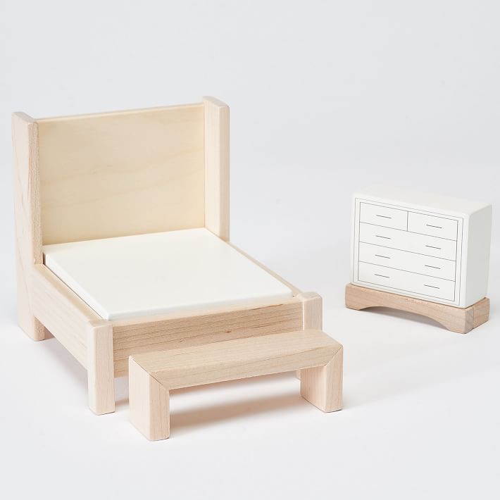 Milton &amp; Goose Bedroom Dollhouse Furniture Set