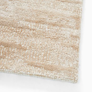 https://assets.weimgs.com/weimgs/rk/images/wcm/products/202351/0138/striated-glimmer-rug-1-q.jpg