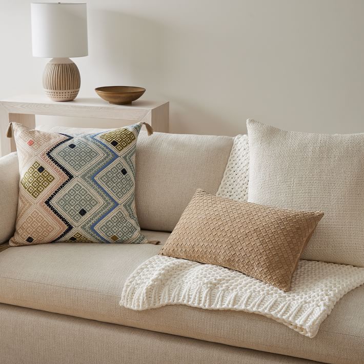 https://assets.weimgs.com/weimgs/rk/images/wcm/products/202352/0010/two-tone-chunky-linen-pillow-cover-o.jpg