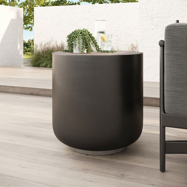 Wood &amp; Aluminum Outdoor Side Table (20&quot;)