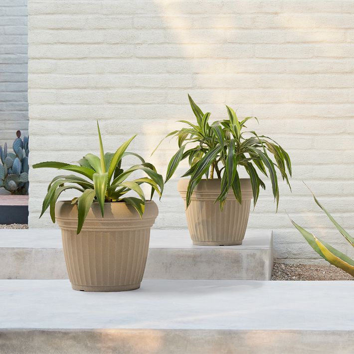 Lightweight Appio Indoor/Outdoor Planters