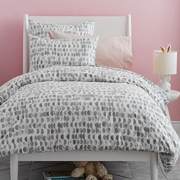 West elm half shop moon crib sheet