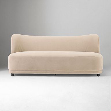 500-1000 Sofas & Loveseats