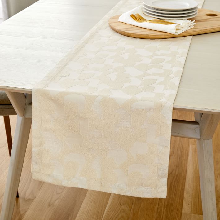 Open Box: Geo Puzzle Jacquard Table Runner