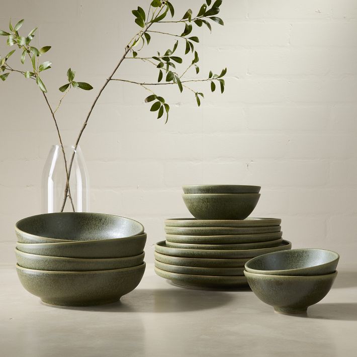 Green Kanto Stoneware Dinnerware (Set of 16)