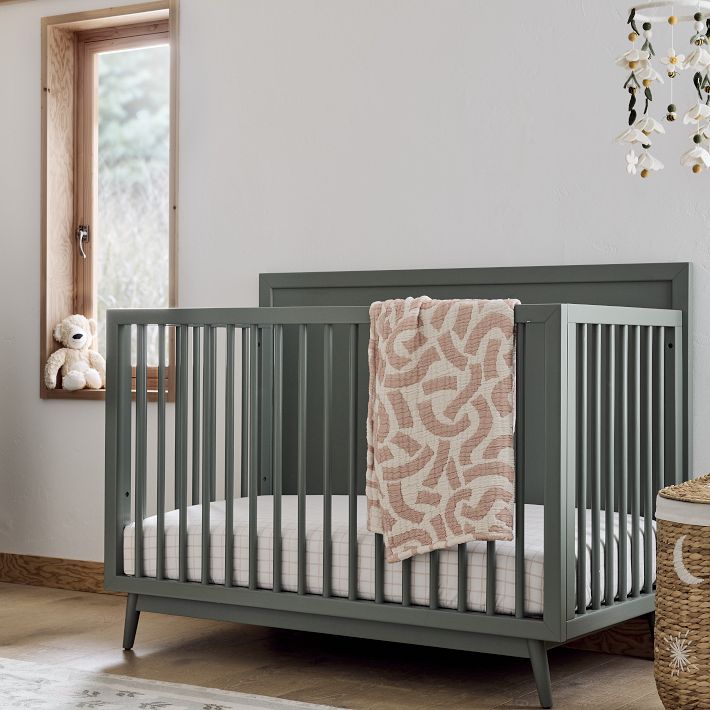 Delta manhattan crib best sale