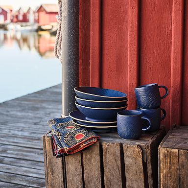 Blue dinner plate sets best sale