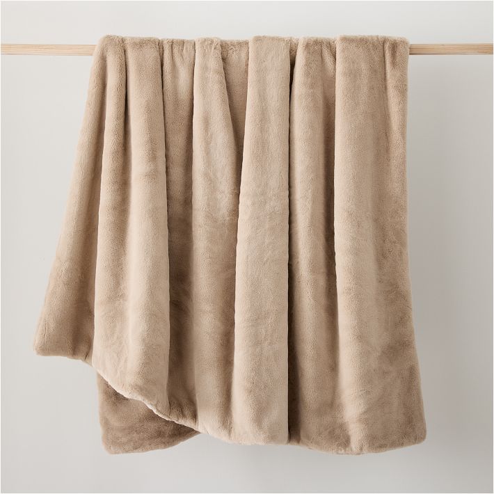 Faux Fur Plush Throw - Oversized (alabaster)