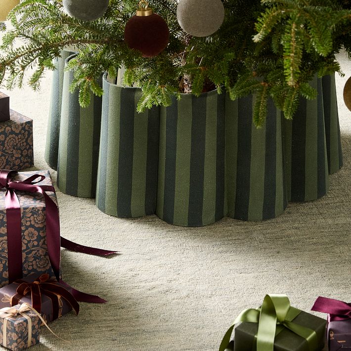 Ruffle Linen Christmas Tree Collar