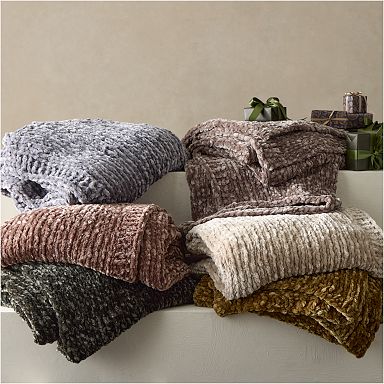 Pottery Barn teen retailer West Elm Chenille ribbed throw blanket