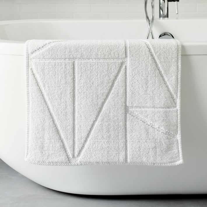 Triangle Sculpted Bath Mat