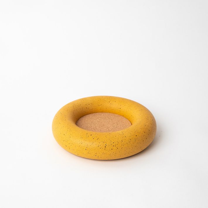 Pretti.Cool Yellow Wine Bottle Coaster