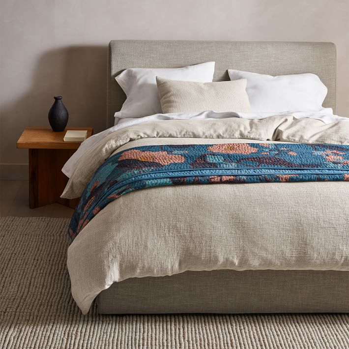 Poppy Floral Stitch Quilt & Shams (King, Mist Blue)
