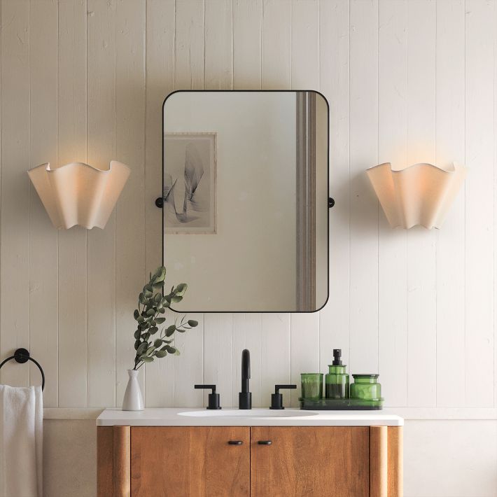 Anais Plug-In Sconce (8")