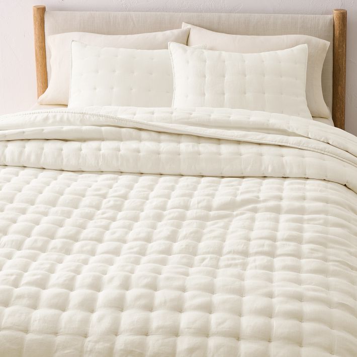European Flax Linen Tack Stitch Quilt, Alabaster (King)