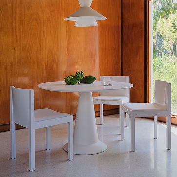 Simple round table discount