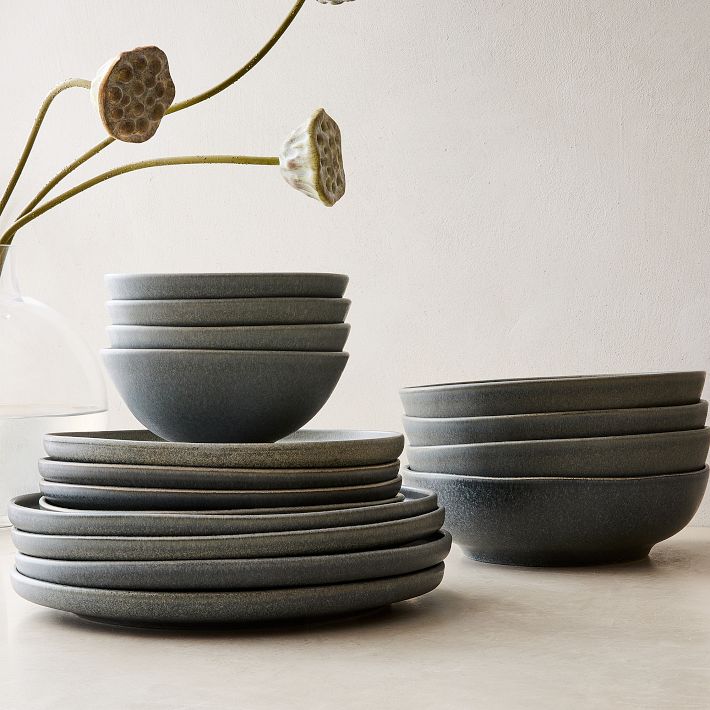 Kanto Stoneware Dinnerware (Set of 16) Arctic Blue