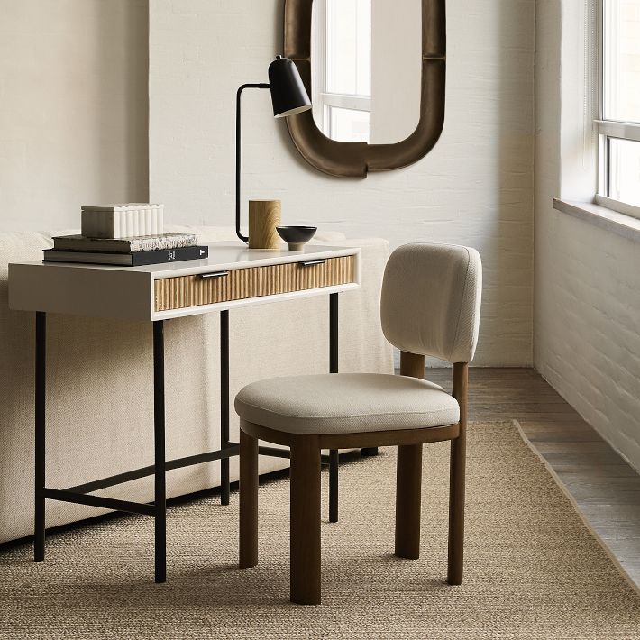 Quinn Mini Desk (37&quot;)