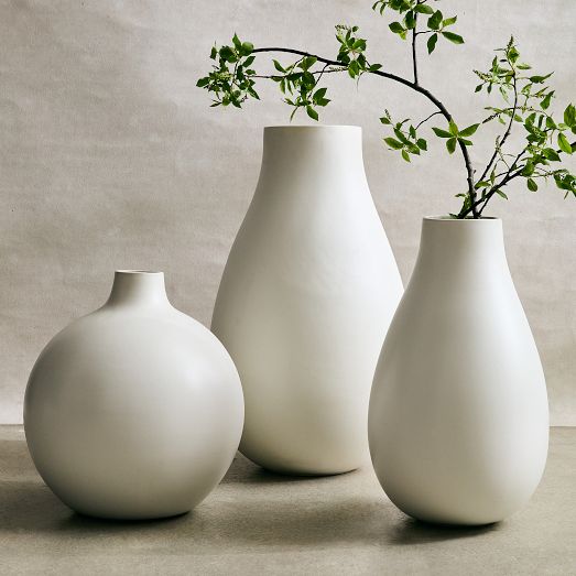【抽選販売】FRGMT M'Quve's Vase White Augment Your Gundam Collection with M'Quve's Vase - Interest